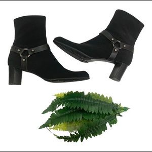 Stuart Weitzman Gortex Booties 9N